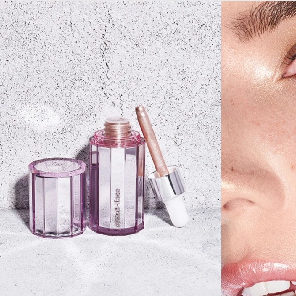 About Face Light Lock Highlight Fluid